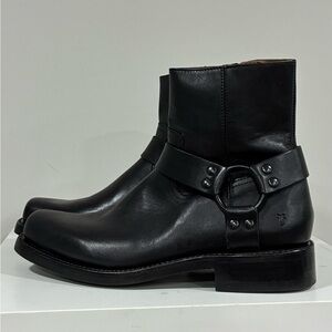$418 FRYE Conway Harness Boot Size 9  Brand new.